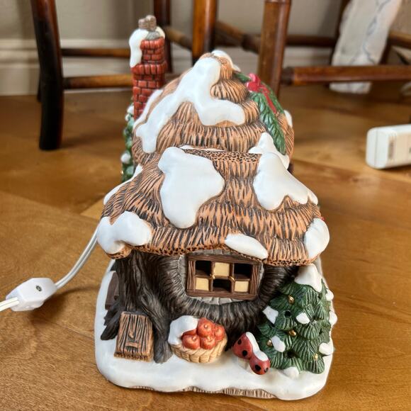 FITZ and FLOYD Holiday Hamlet Tavern In The Woods - Enchanted Forrest w/ BOX - Picture 11 of 15